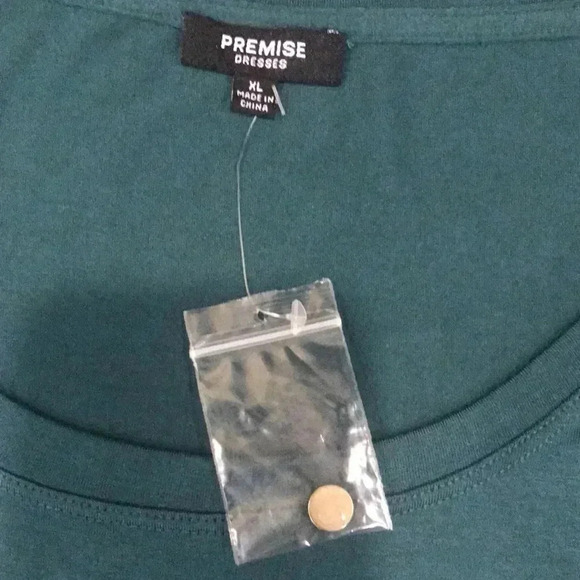 Premise Dresses Green Short Sleeve T-Shirt Styling w/gold button sleeve-XL - Picture 7 of 7